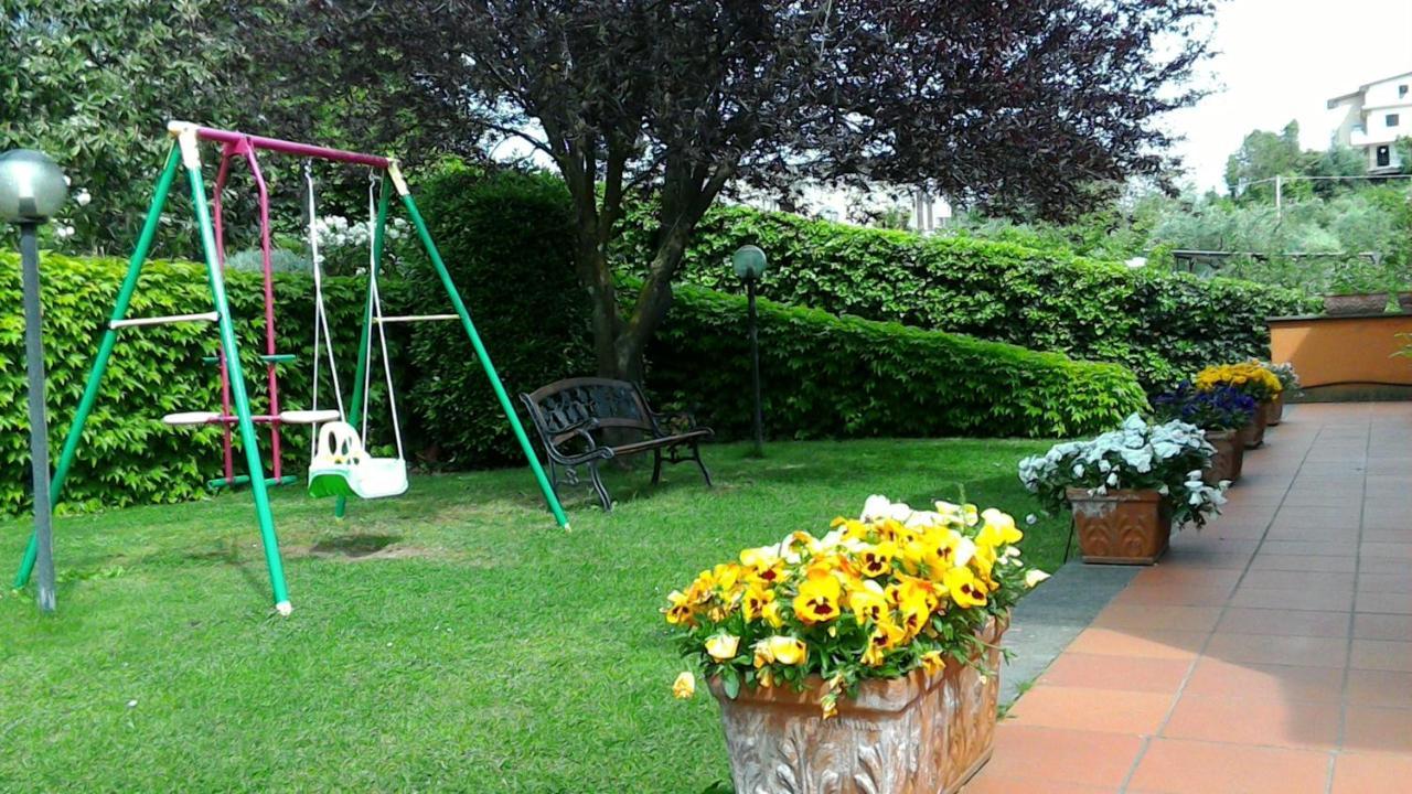 Il Parco Holiday - Locazione Turistica Fonte Nuova Buitenkant foto